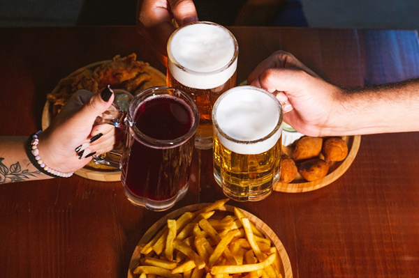 Logo restaurante Lokis Food e Chopp