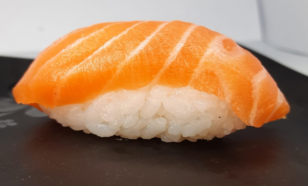 Logo restaurante MK sushi