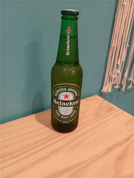 Heineken Long Neck